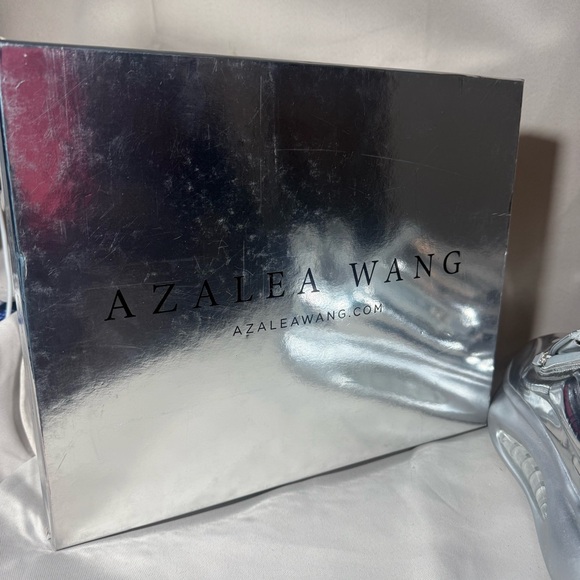 Azalea Wang Francille Chrome Silver Futuristic Sneakers NEW sz: 9 - Picture 7 of 8